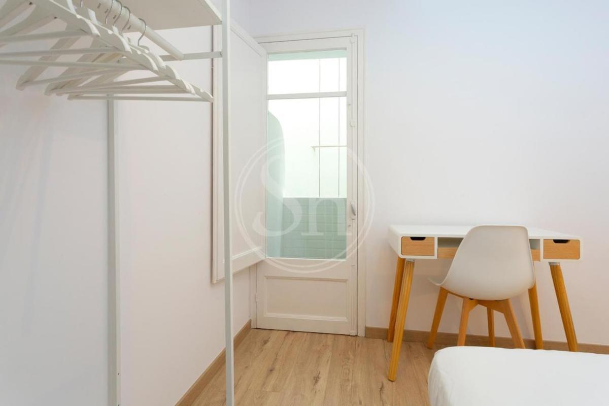 Comodo 5 Apartment *